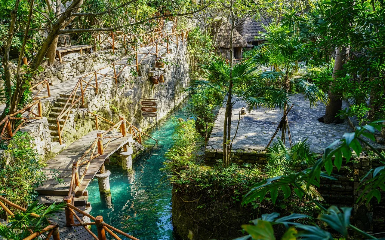 Eco-Hotels & Glamping